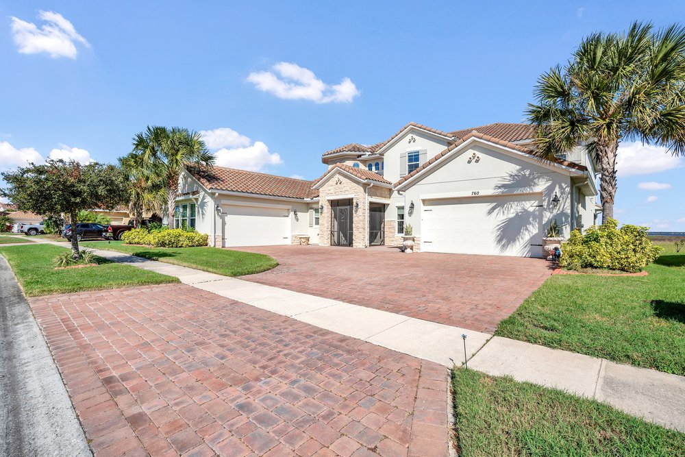 760 Wwindlass Ct, Bellalago, Kissimmee, front