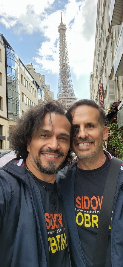 Sidow Sobrino With Richard At La Tour Eiffel